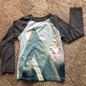 Tea Collection mountain long sleeve tee